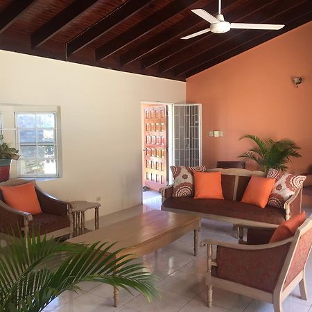 La Casa Feliz Hotel Montego Bay Exterior foto