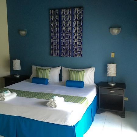 La Casa Feliz Hotel Montego Bay Exterior foto