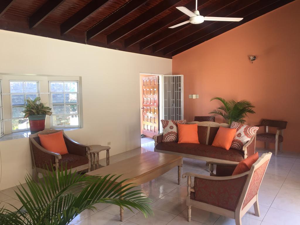 La Casa Feliz Hotel Montego Bay Exterior foto